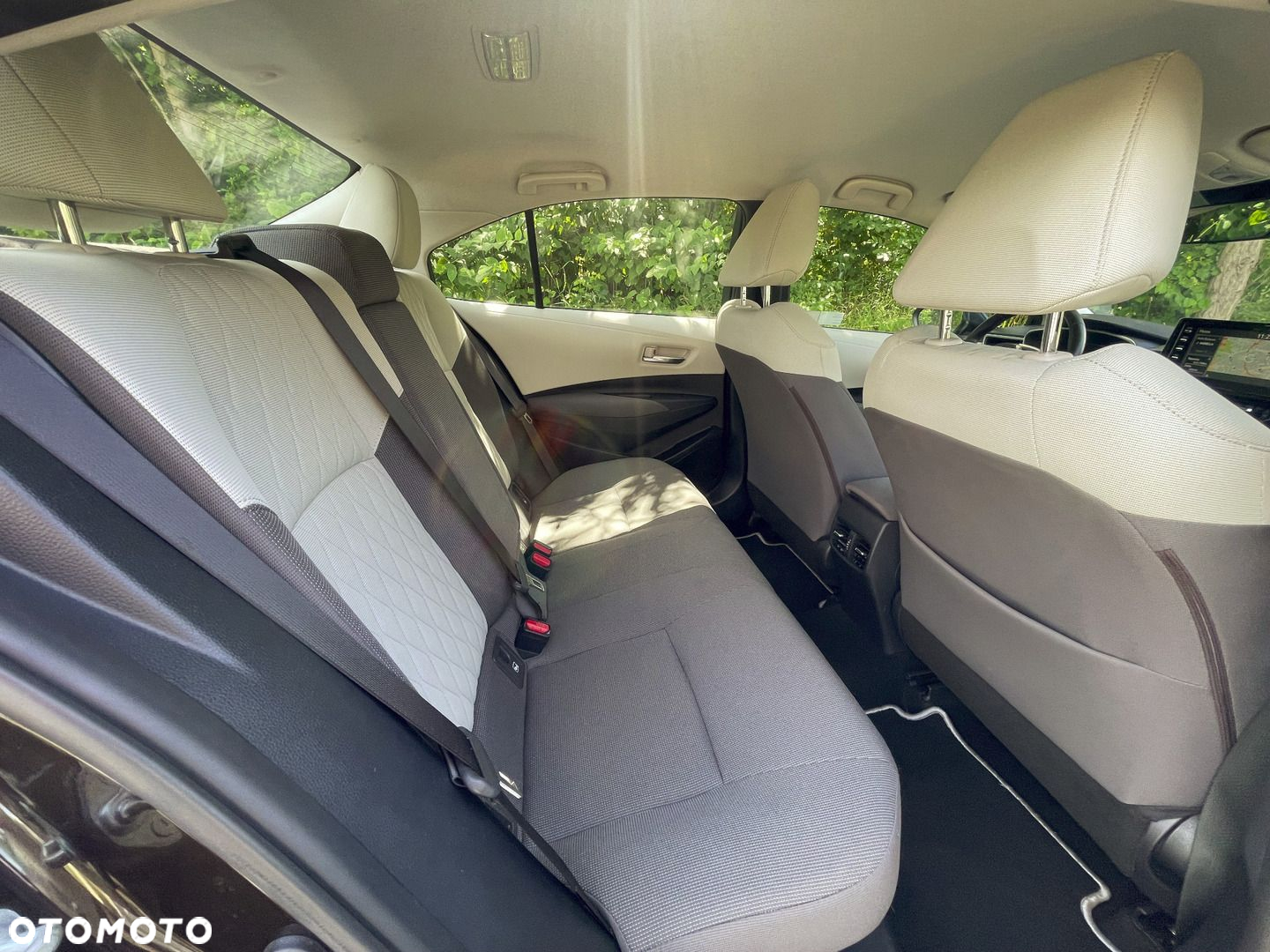Toyota Corolla - 12