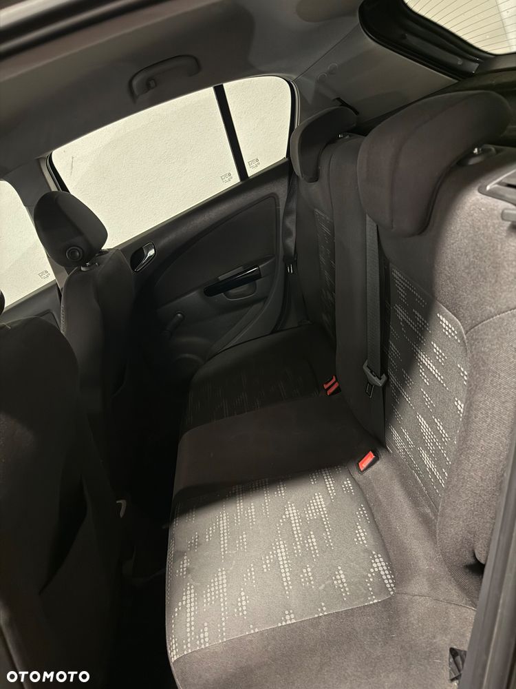 Opel Corsa - 8