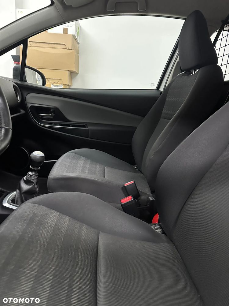 Toyota Yaris 1.33 Active EU6 - 6