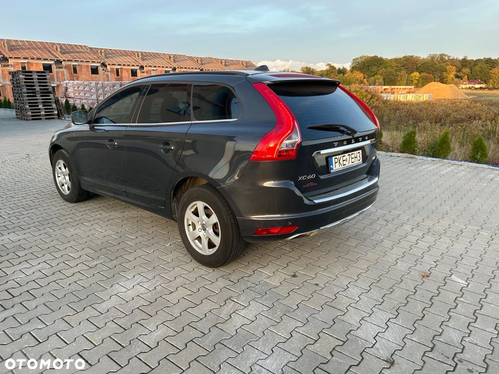 Volvo XC 60 D4 Geartronic Momentum - 3