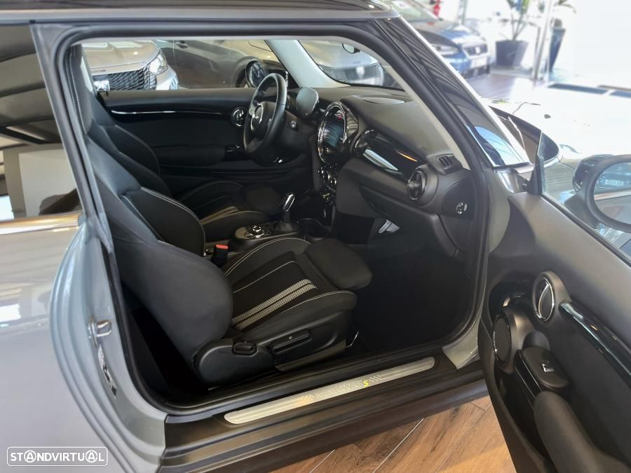 MINI 3 Portas Cooper SE Premium Essential - 45