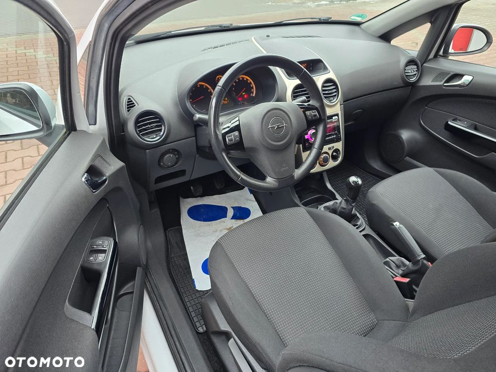 Opel Corsa 1.2 16V Innovation 110 Jahre - 8