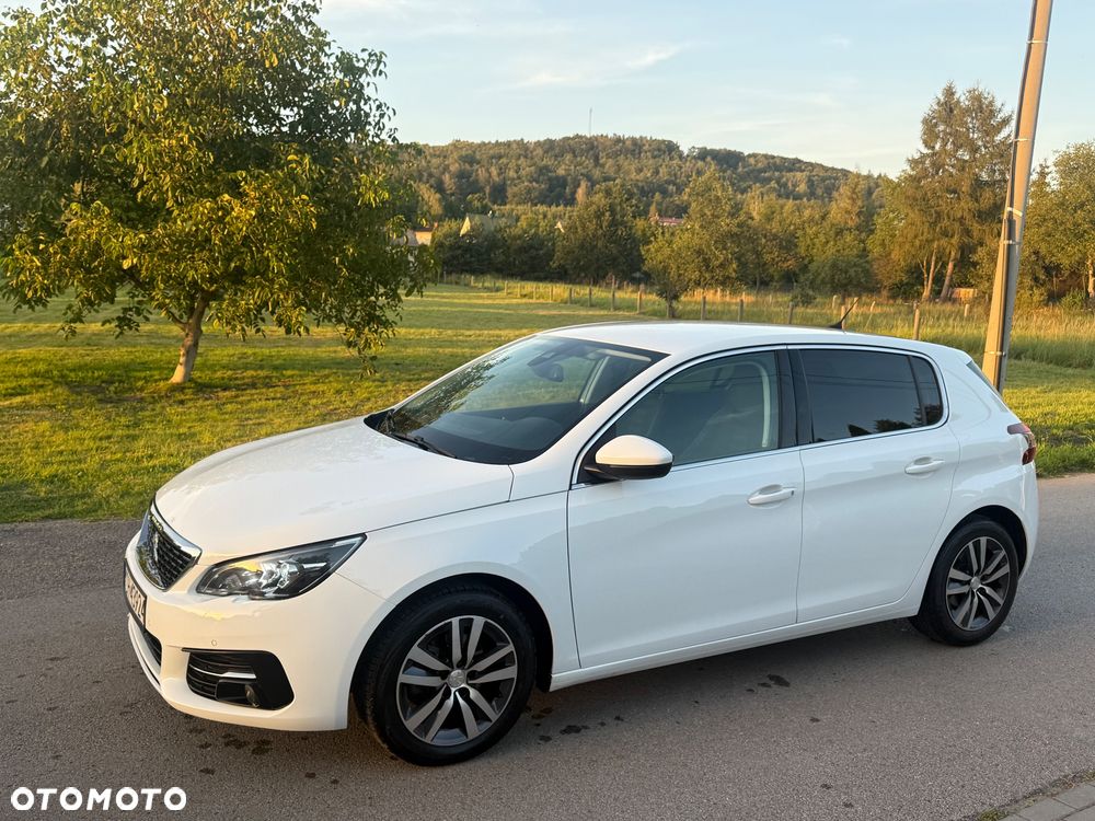 Peugeot 308 1.2 PureTech Allure S&S - 21