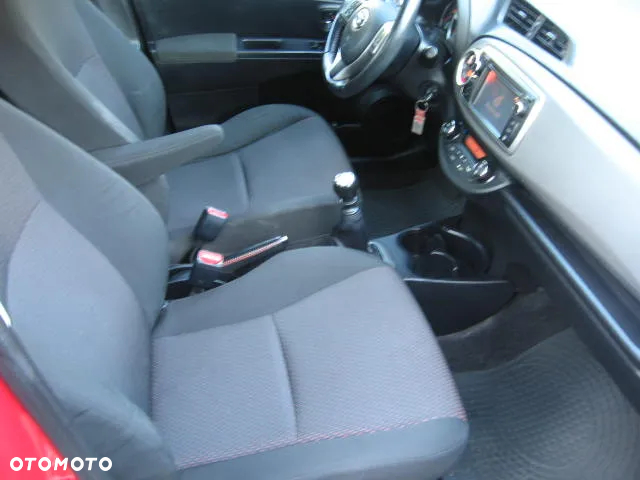 Toyota Yaris 1.33 Premium - 19