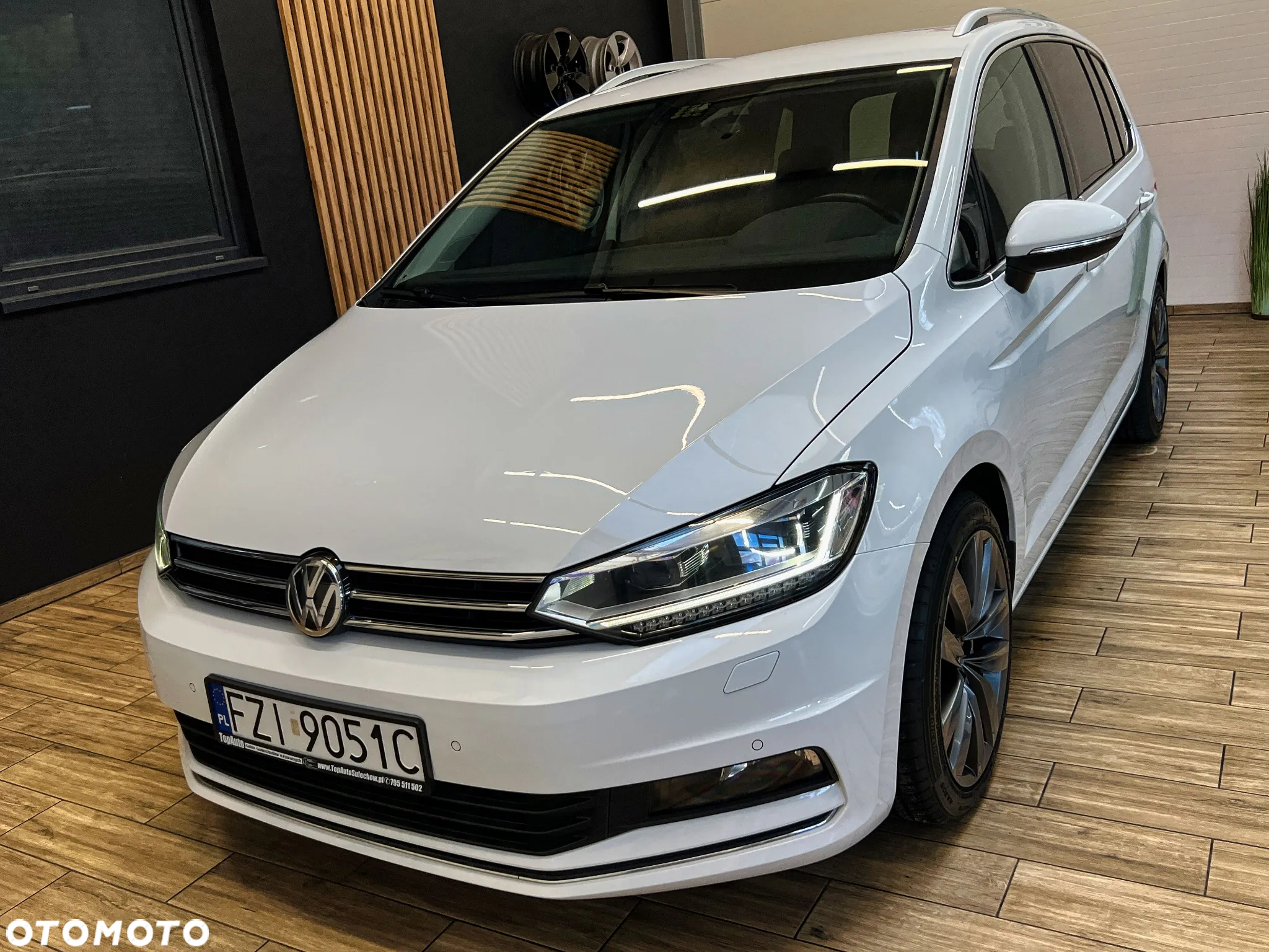 Volkswagen Touran 2.0 TDI BMT Highline DSG - 13