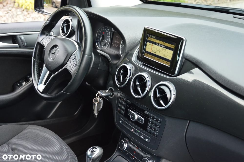 Mercedes-Benz Klasa B 180 CDI (BlueEFFICIENCY) - 33