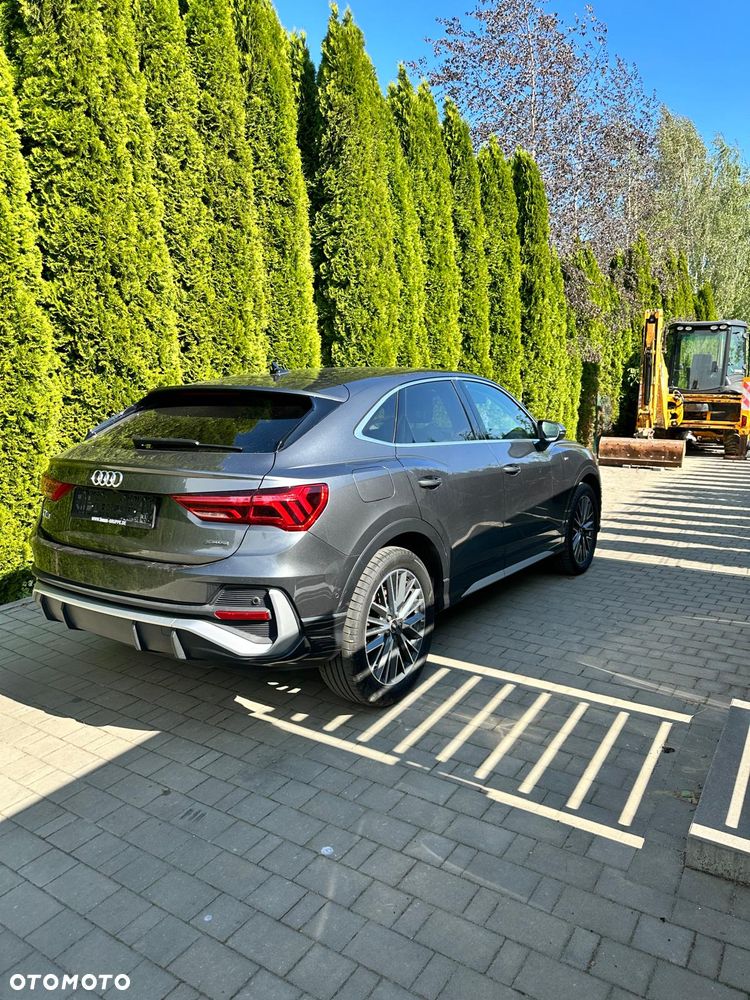 Audi Q3 40 TDI Quattro S tronic S line - 32