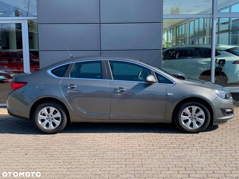 Opel Astra - 6
