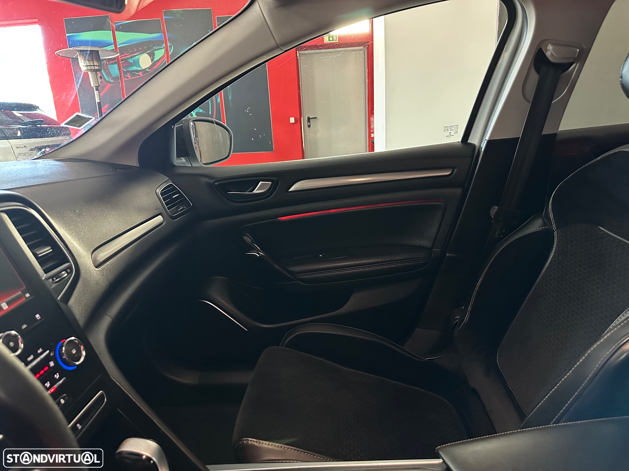 Renault Mégane Sport Tourer ENERGY dCi 110 EDC INTENS - 20