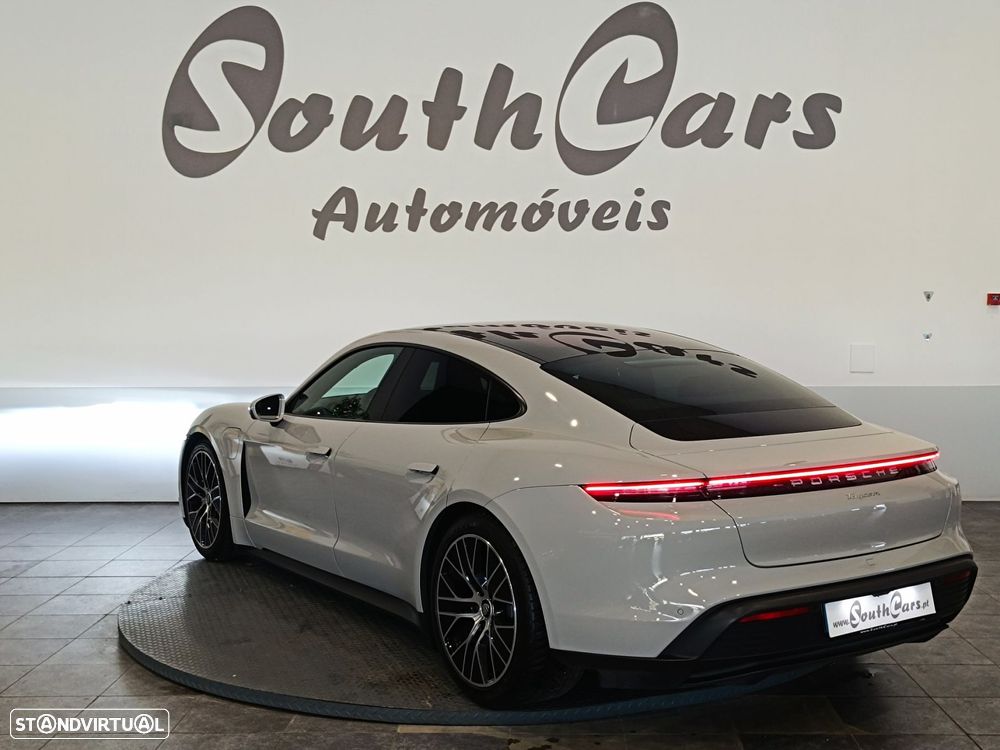 Porsche Taycan 4 - 7