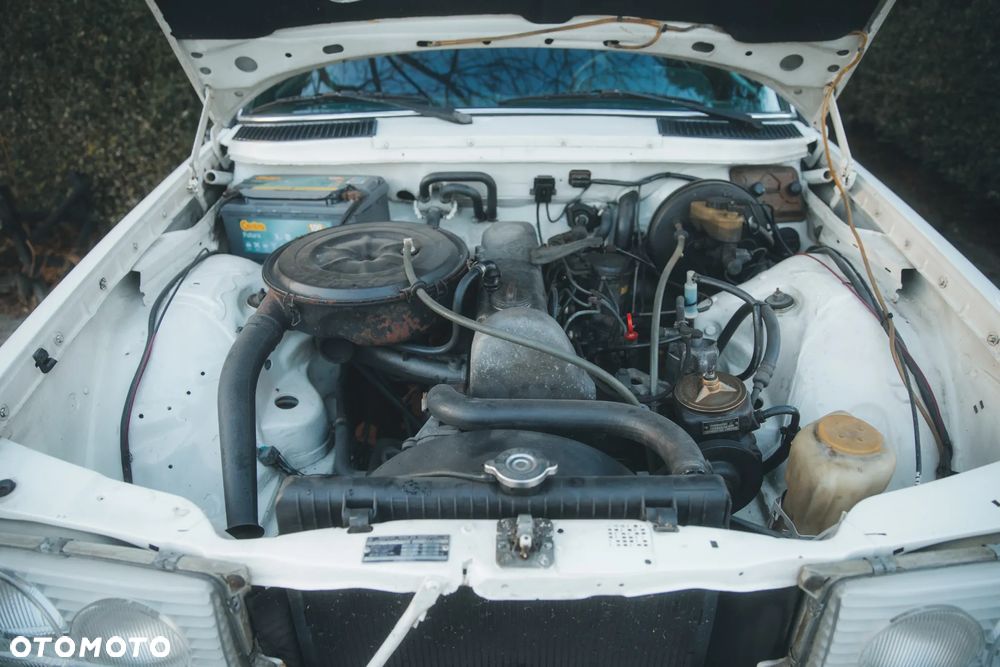 Mercedes-Benz W123 - 15