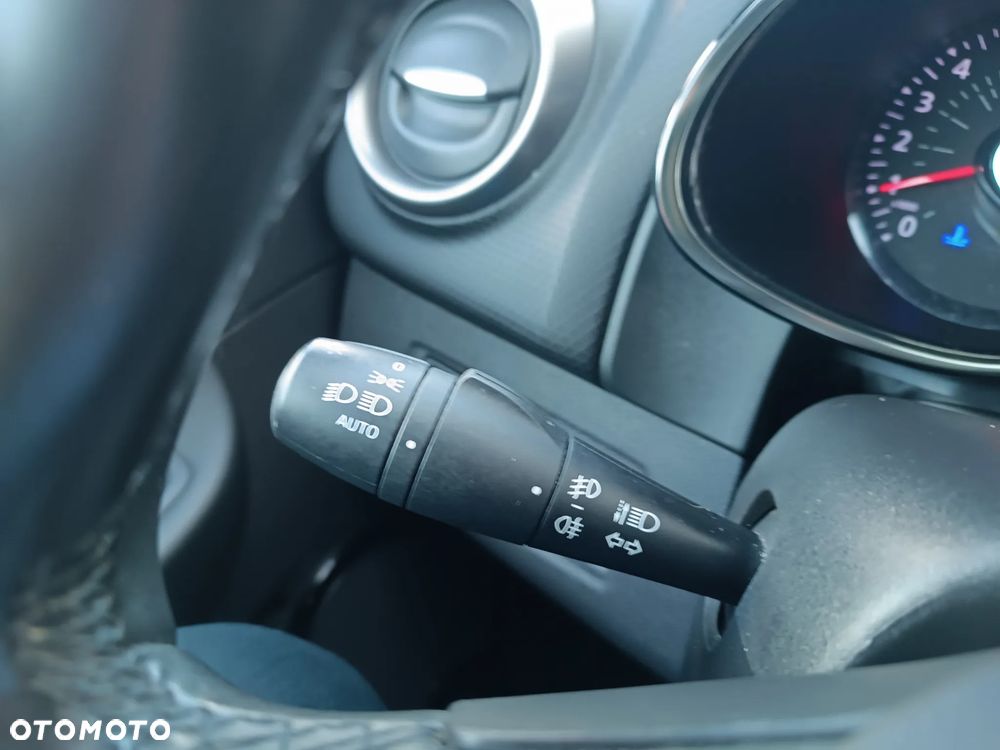Renault Clio 1.2 16V Limited Plus - 14