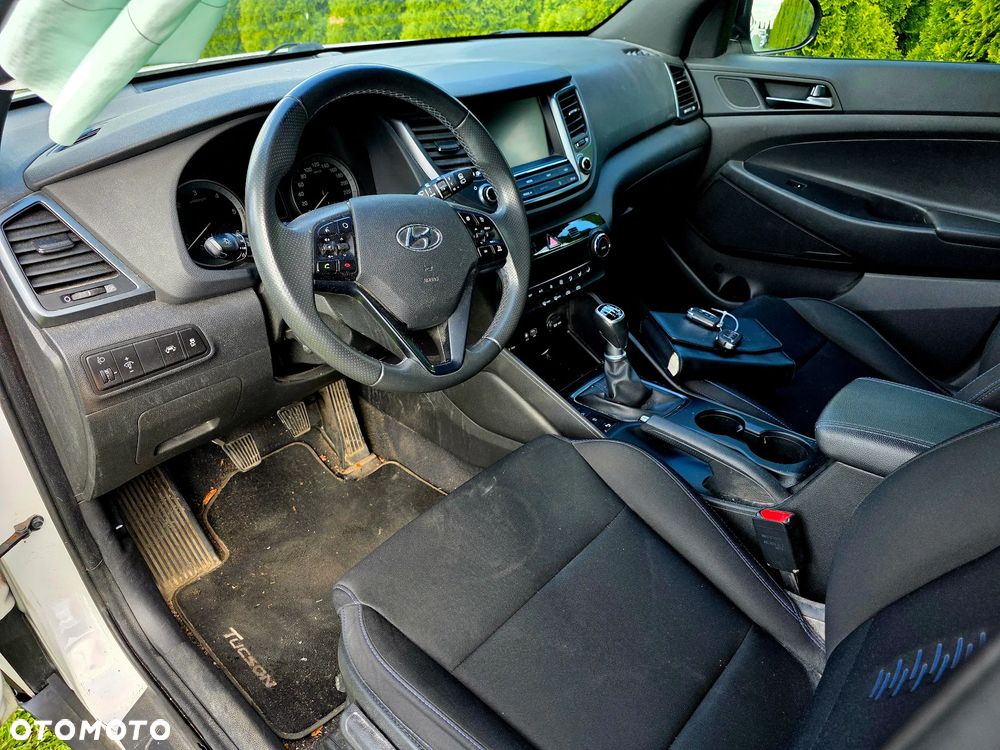 Hyundai Tucson 1.7 CRDI BlueDrive Comfort 2WD - 17
