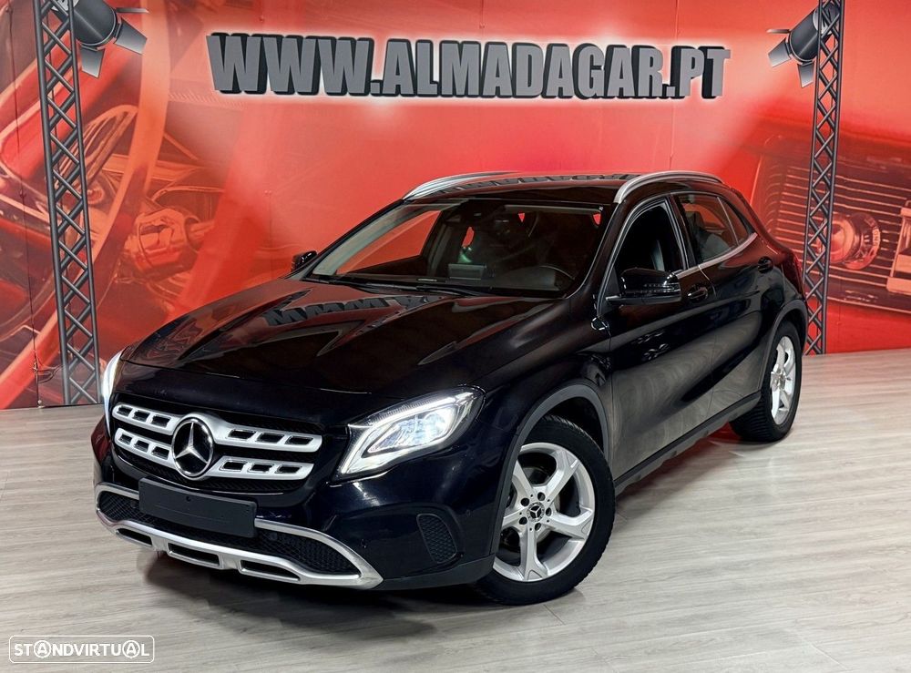 Mercedes-Benz GLA 180 Urban - 1