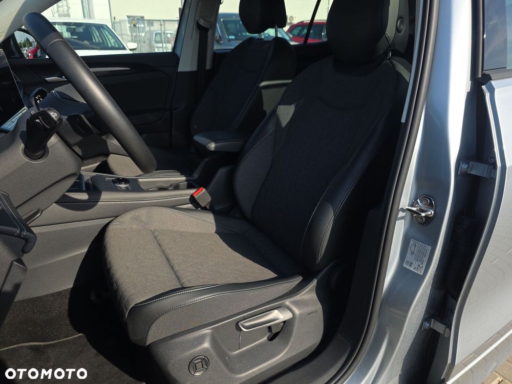 Volkswagen Tayron 1.5 eTSI mHEV Life DSG - 11