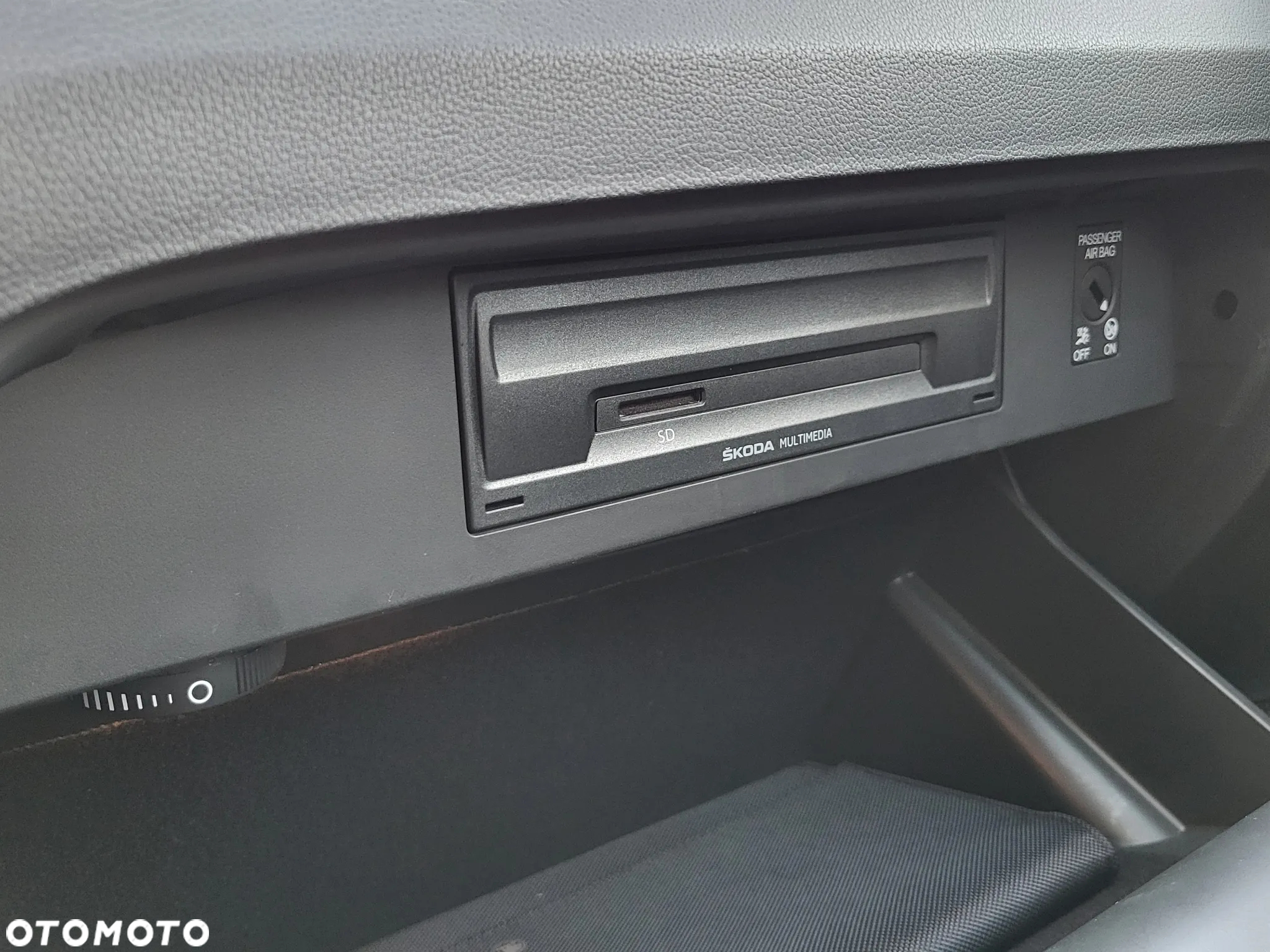 Skoda Octavia 1.4 TSI Ambition - 27
