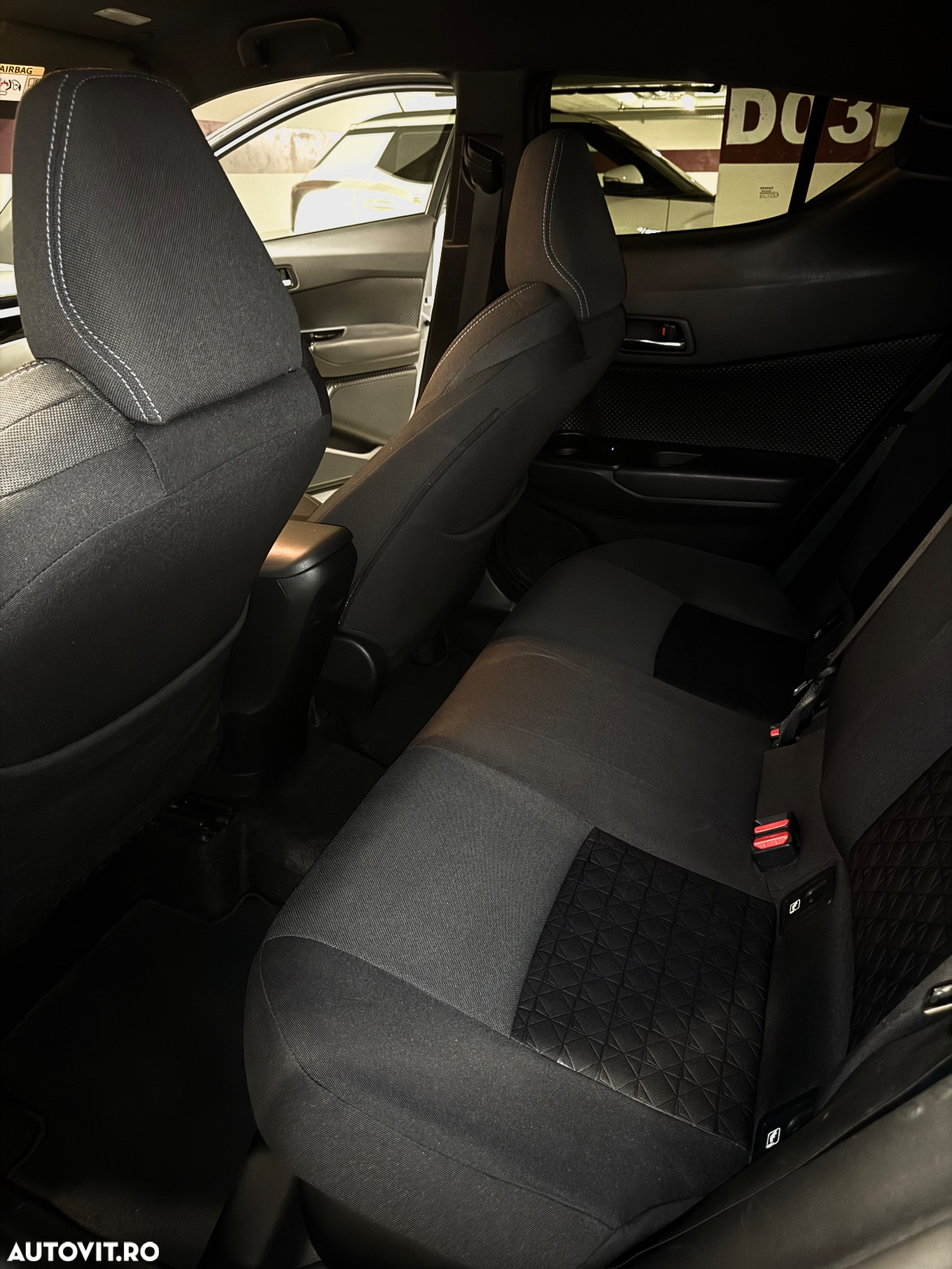 Toyota C-HR 2.0 HSD 184 CP 4x2 CVT Style - 23
