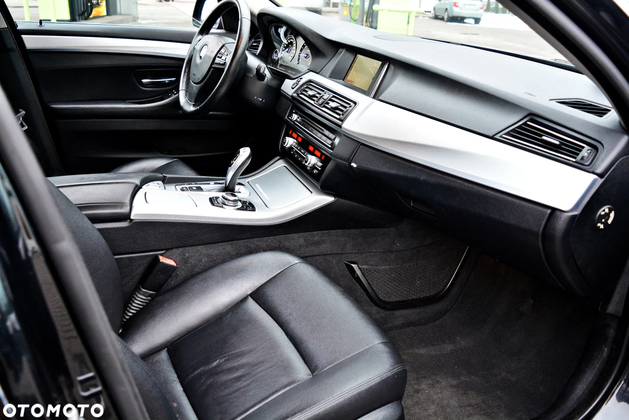 BMW Seria 5 525d xDrive Touring - 21