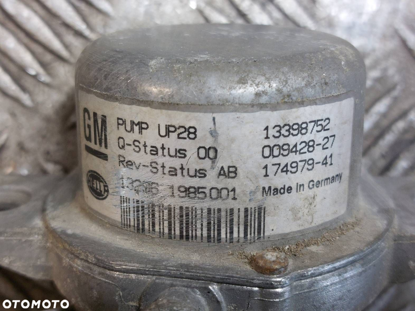 POMPA VACUM OPEL ASTRA J 1.4 T 13398752 - 3