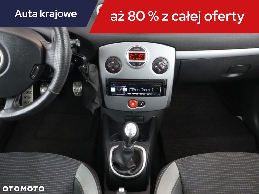 Renault Clio - 14