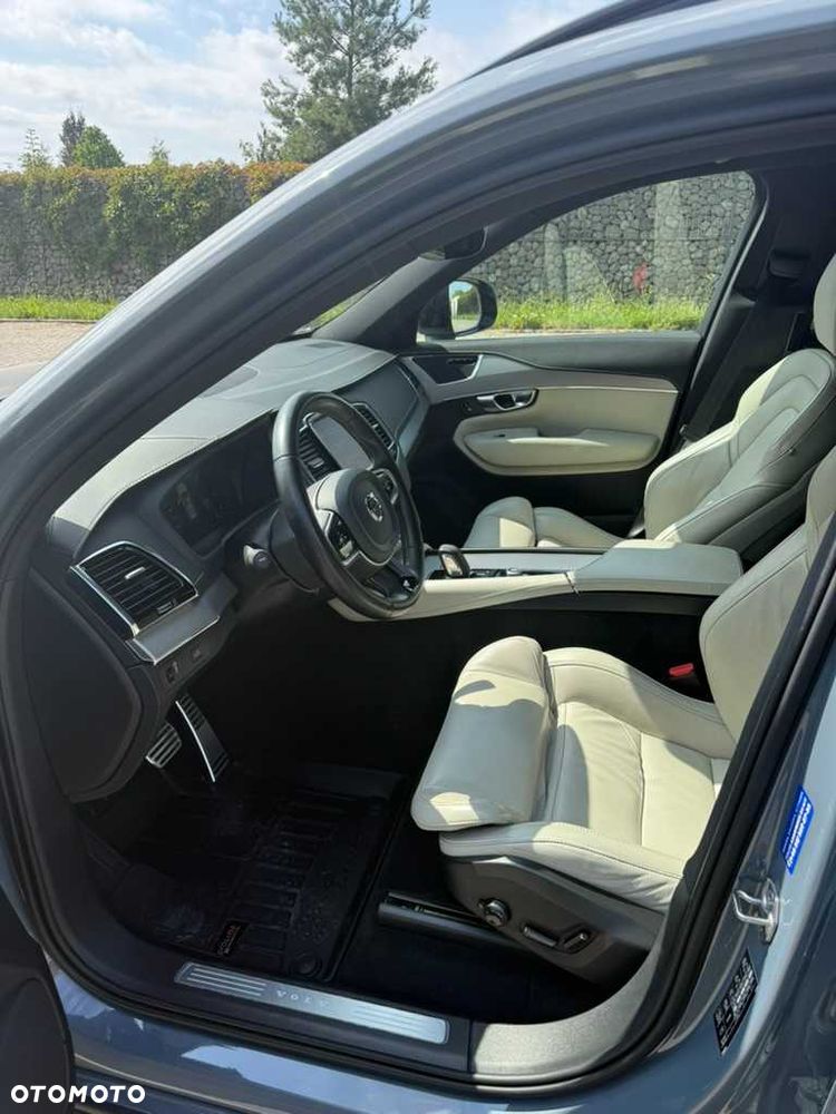 Volvo XC 90 - 5