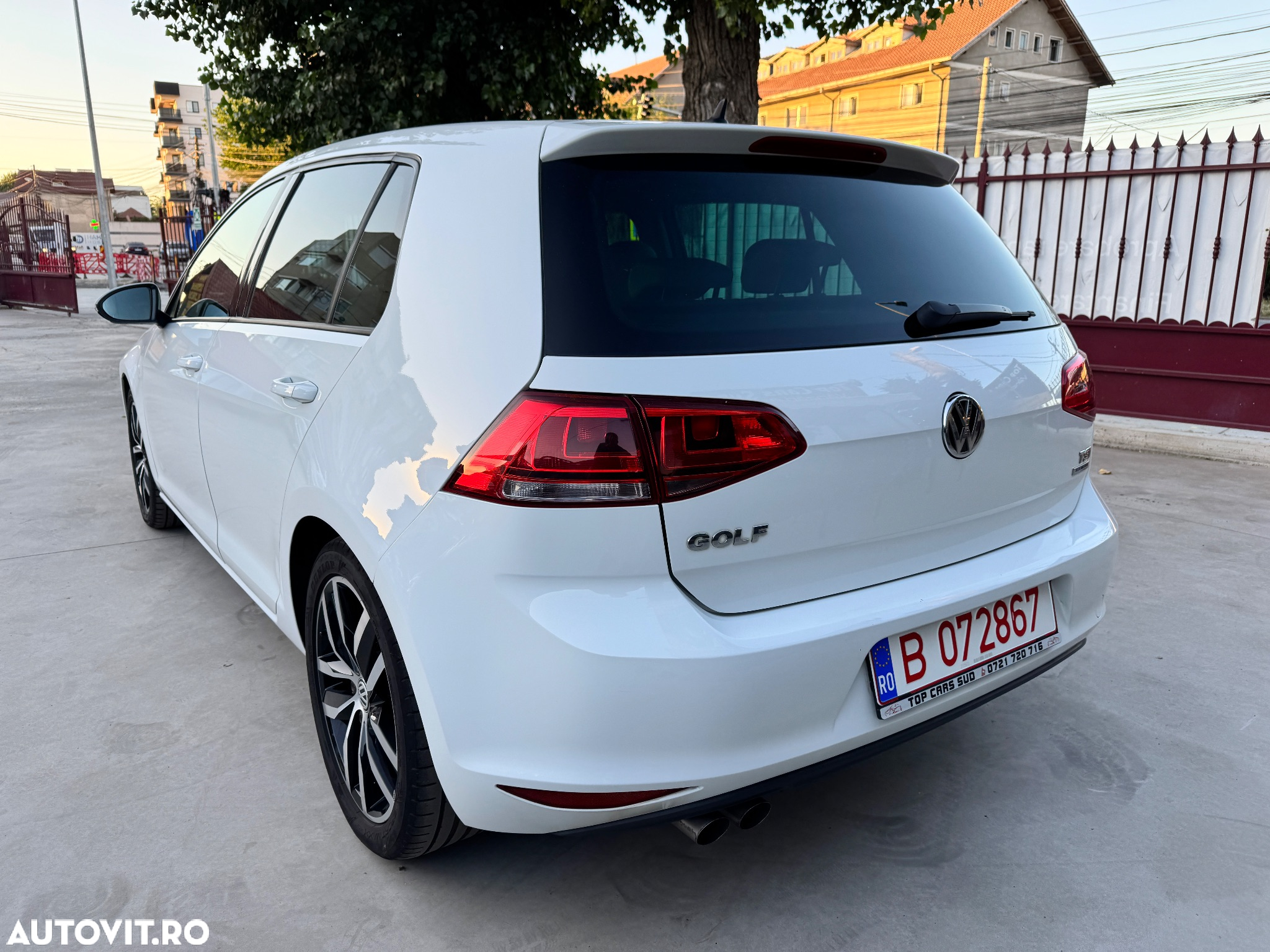 Volkswagen Golf 1.4 TSI BMT Highline - 6