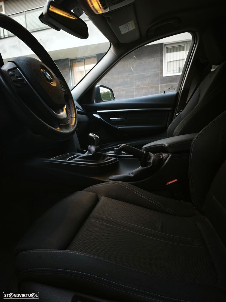 BMW 318 d Line Sport - 8