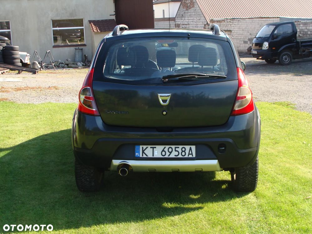 Dacia Sandero Stepway 1.6 - 12