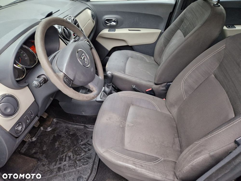 Dacia Lodgy 1.2 TCe Laureate - 11