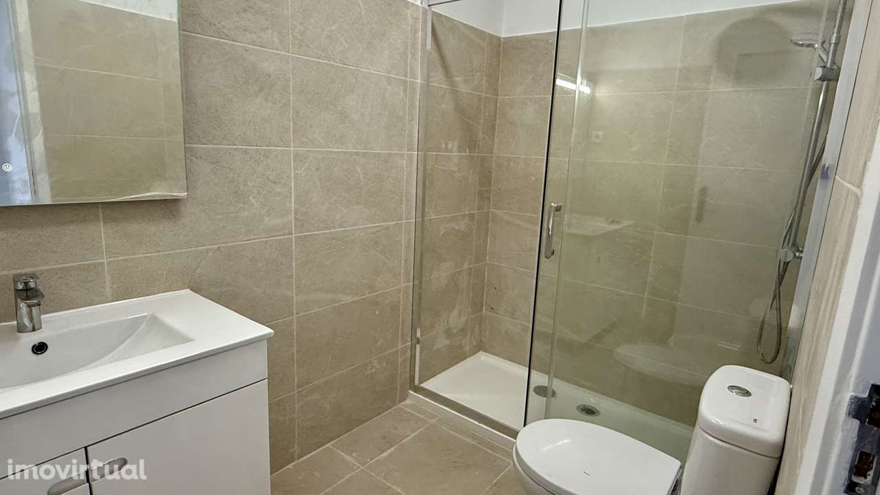 T3 a Estrear em Benfica, perto do Metro - Grande imagem: 3/17