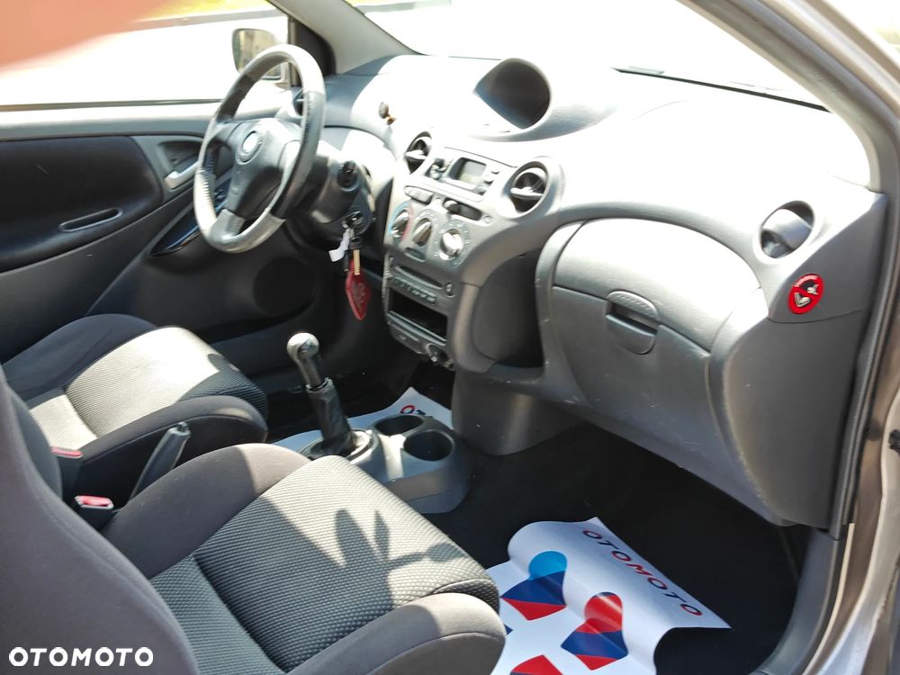 Toyota Yaris - 18