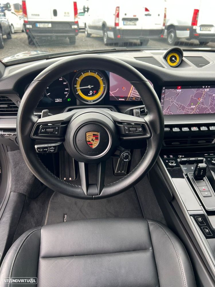 Porsche 911 Série F - 35