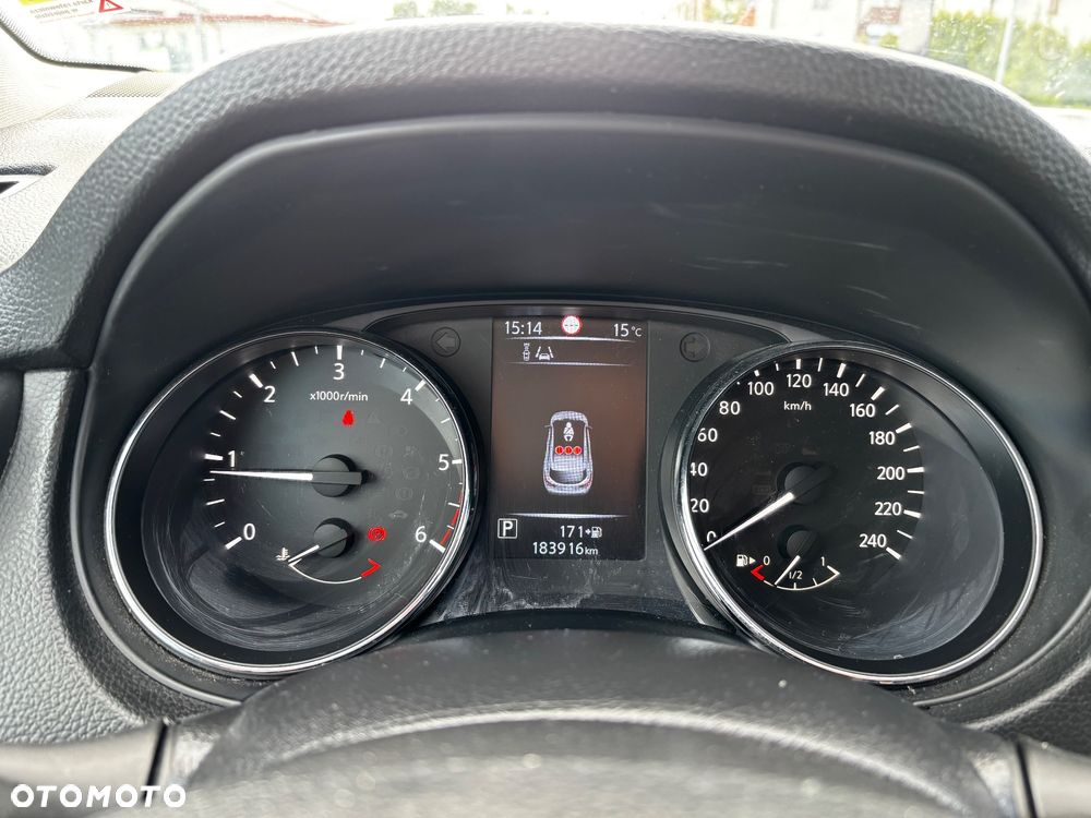 Nissan Qashqai 1.6 DCi Acenta Xtronic - 6