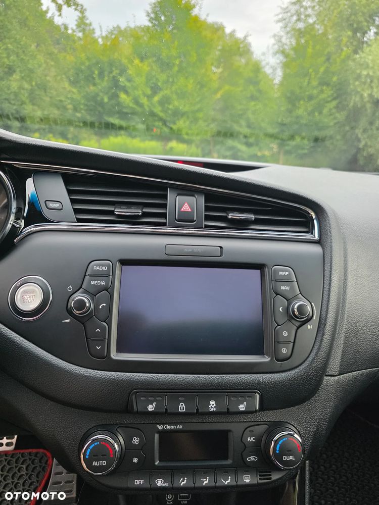 Kia Ceed 1.6 T-GDI GT - 18