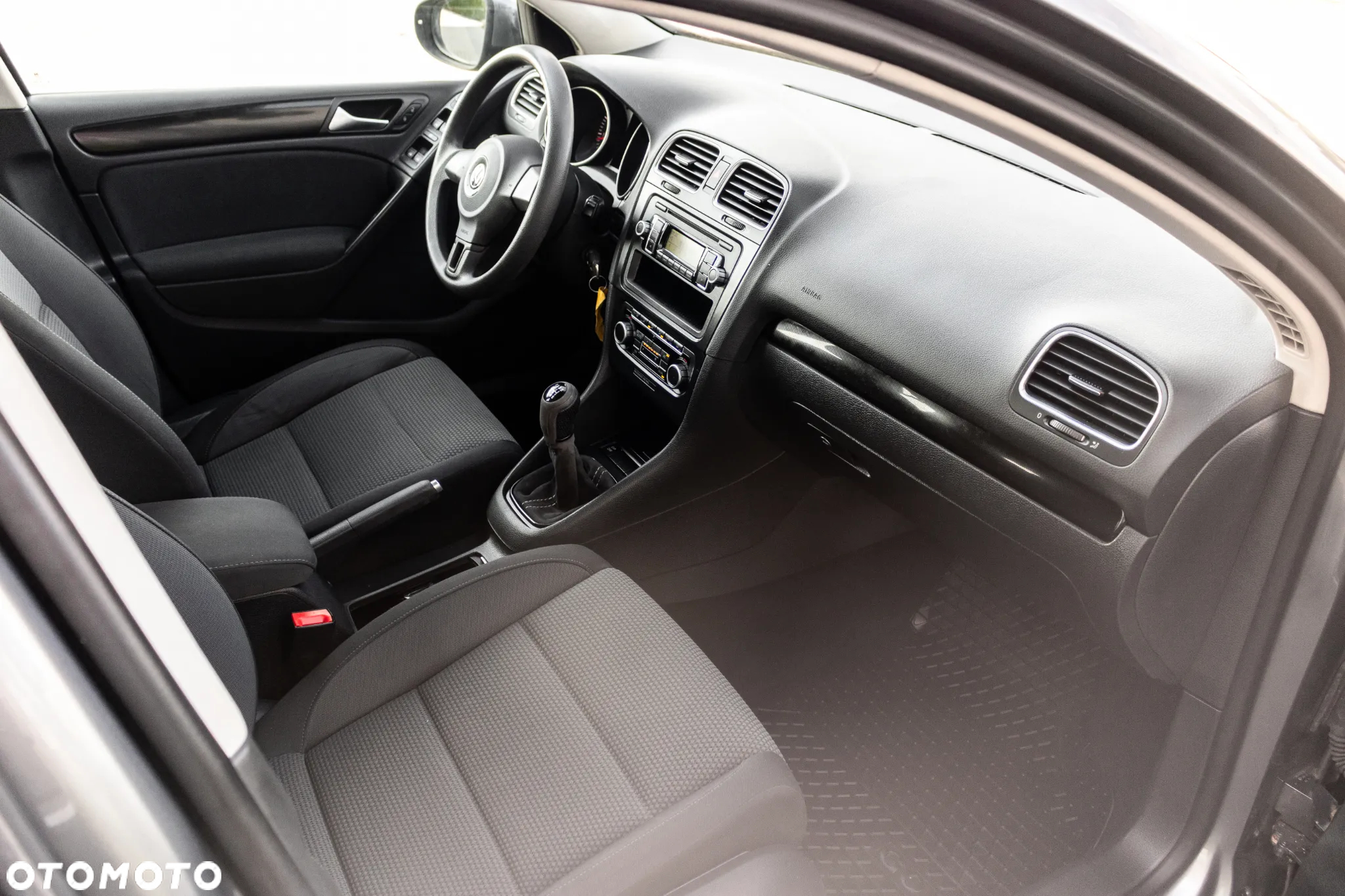 Volkswagen Golf - 21