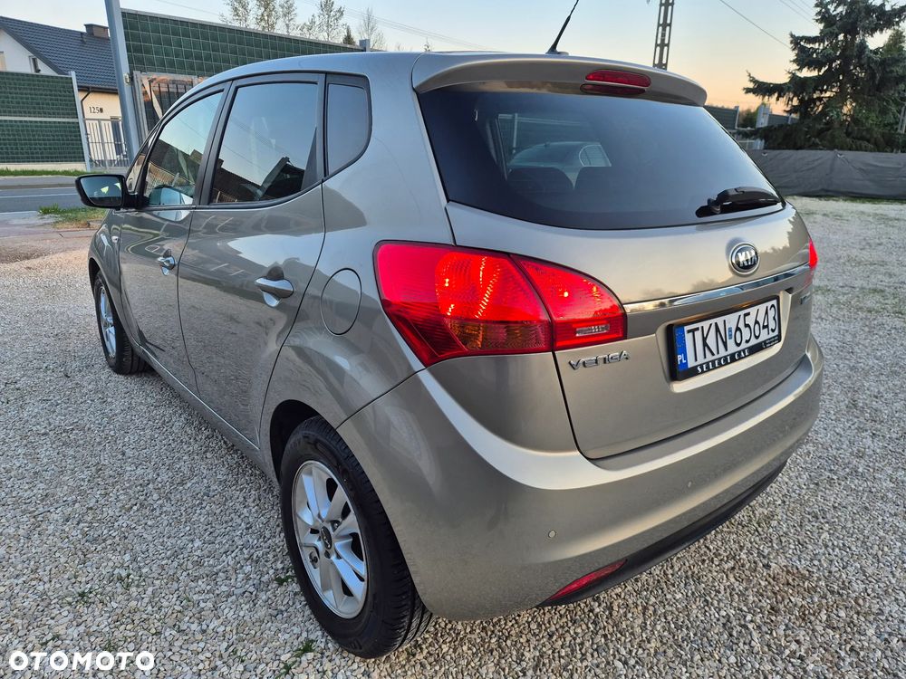 Kia Venga 1.6 CVVT Platinum Edition - 3