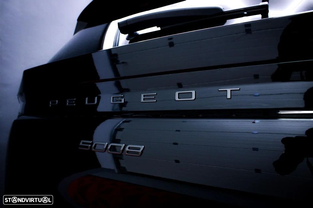 Peugeot 5008 1.2 Hybrid Allure Pack e-DCS6 - 11