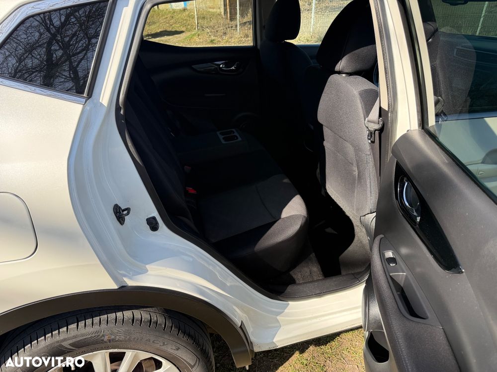 Nissan Qashqai 1.5 DCI TEKNA - 11