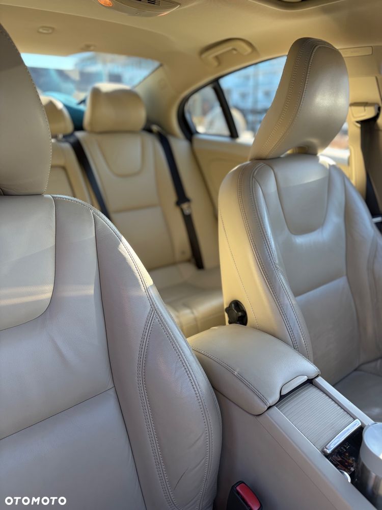 Volvo S60 D4 Geartronic - 20