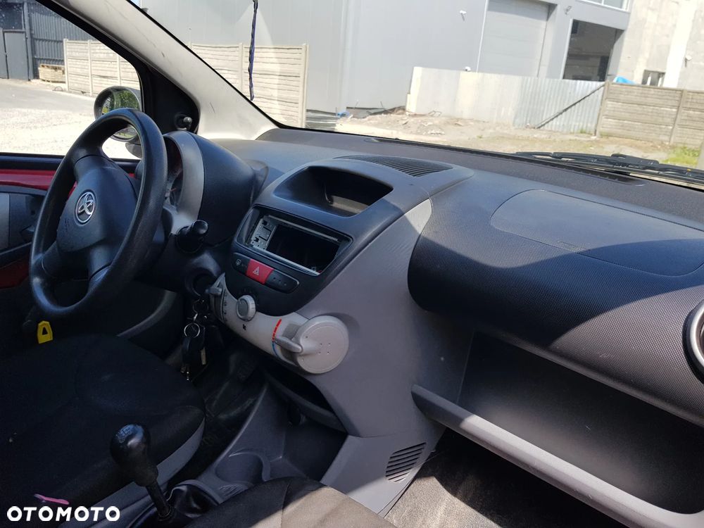 Toyota Aygo - 6