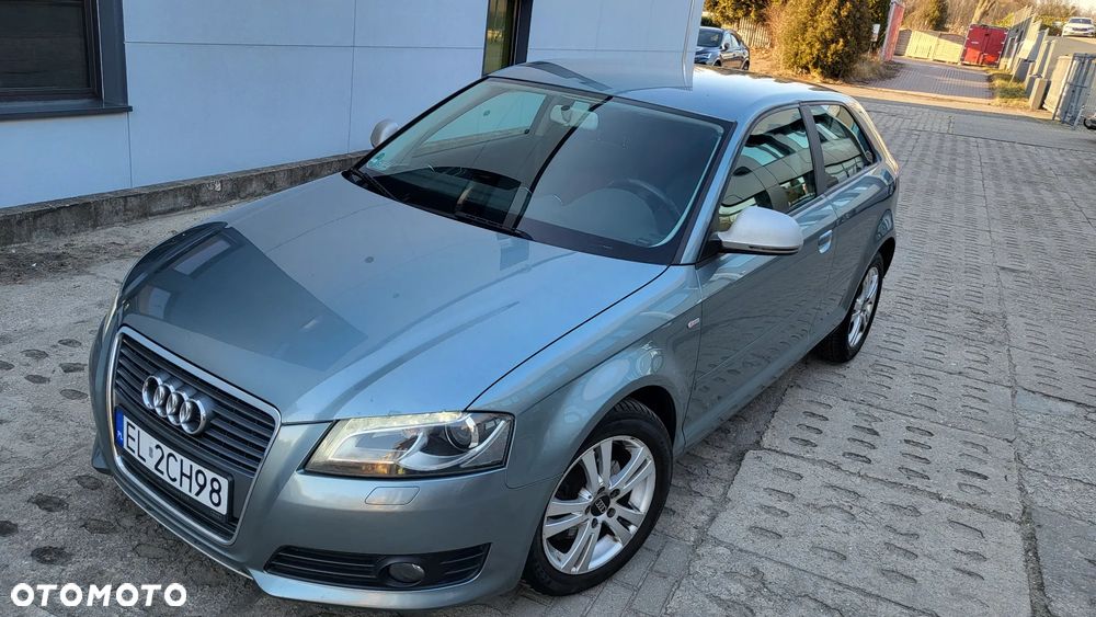 Audi A3 2.0 TDI Ambiente - 2