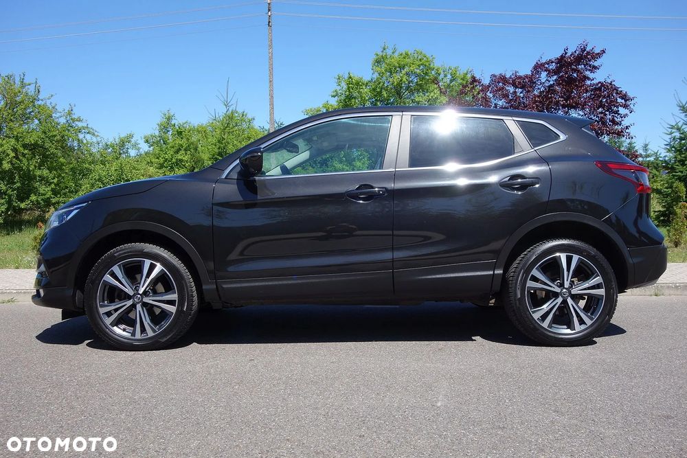 Nissan Qashqai 1.6 DIG-T N-Connecta - 24