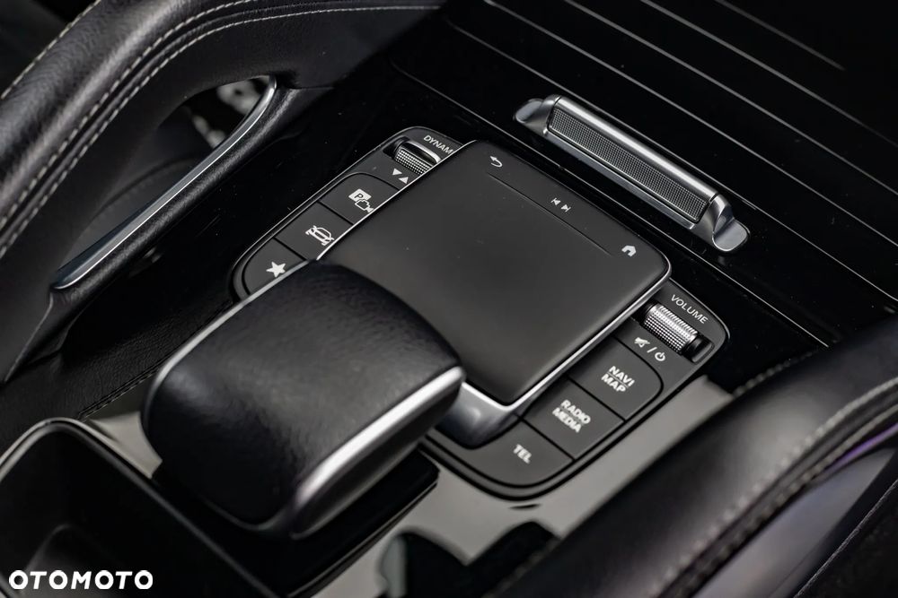 Mercedes-Benz GLE 300 d 4Matic 9G-TRONIC AMG Line - 26