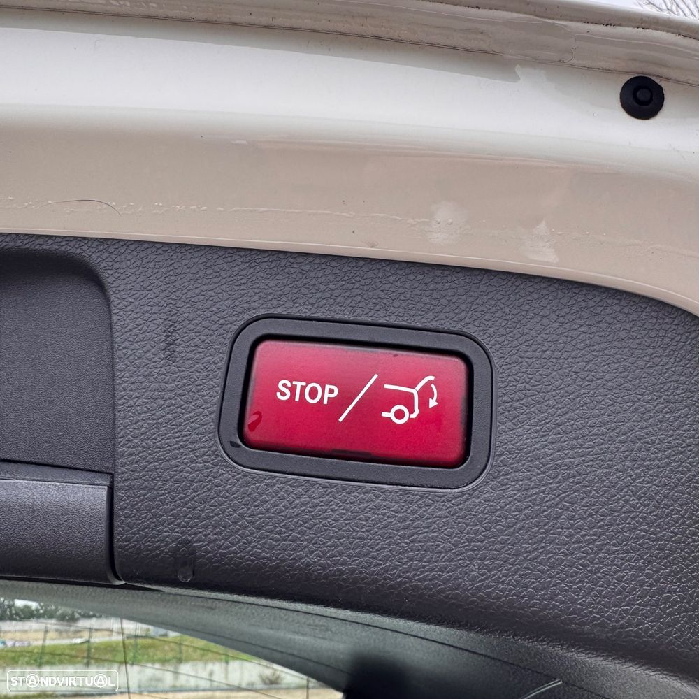 Mercedes-Benz GLA 180 d Style - 23