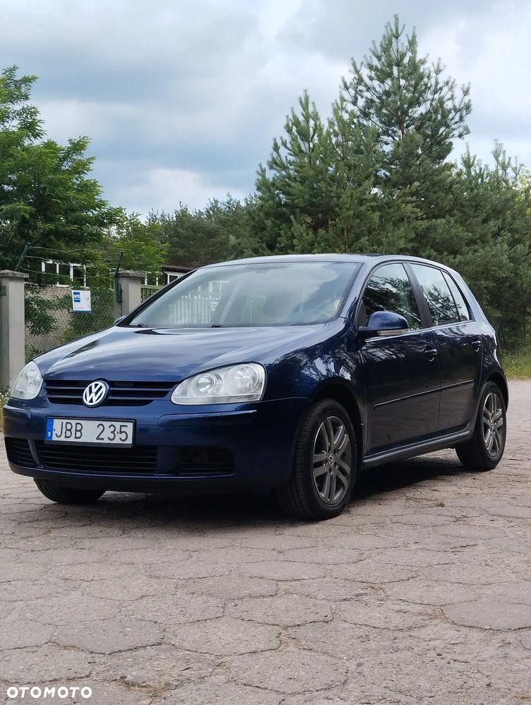 Volkswagen Golf - 1