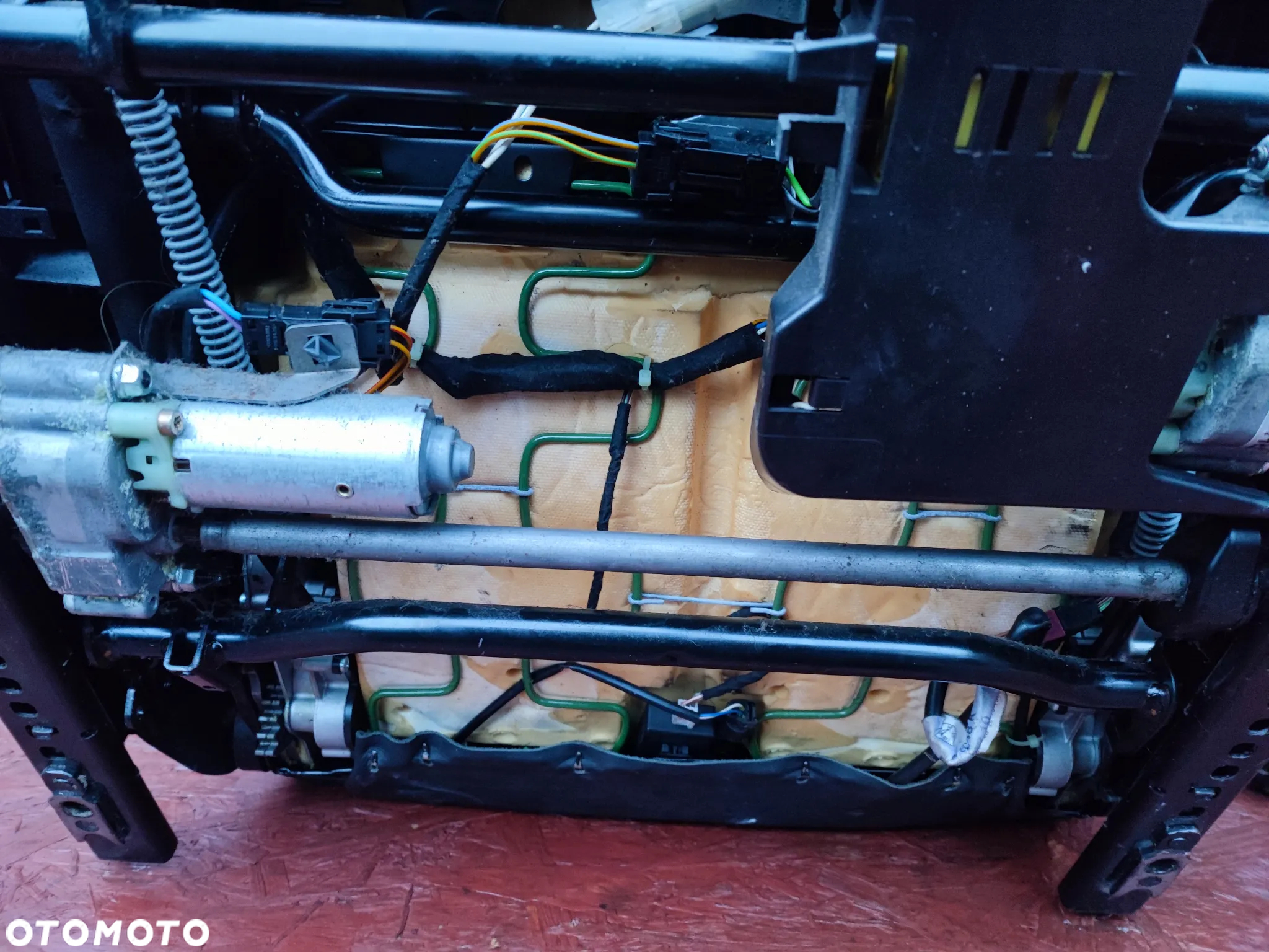 BMW E38 ORYGINALNE FOTELE KOMFORTY ELEKTRYCZNIE USTAWIANE EUROPA CZARNA SKÓRA W BDB STANIE LEWY / PRAWY PODGRZEWANE ELEKTRYCZNIE O NR. 9 069 619 OEM - 21