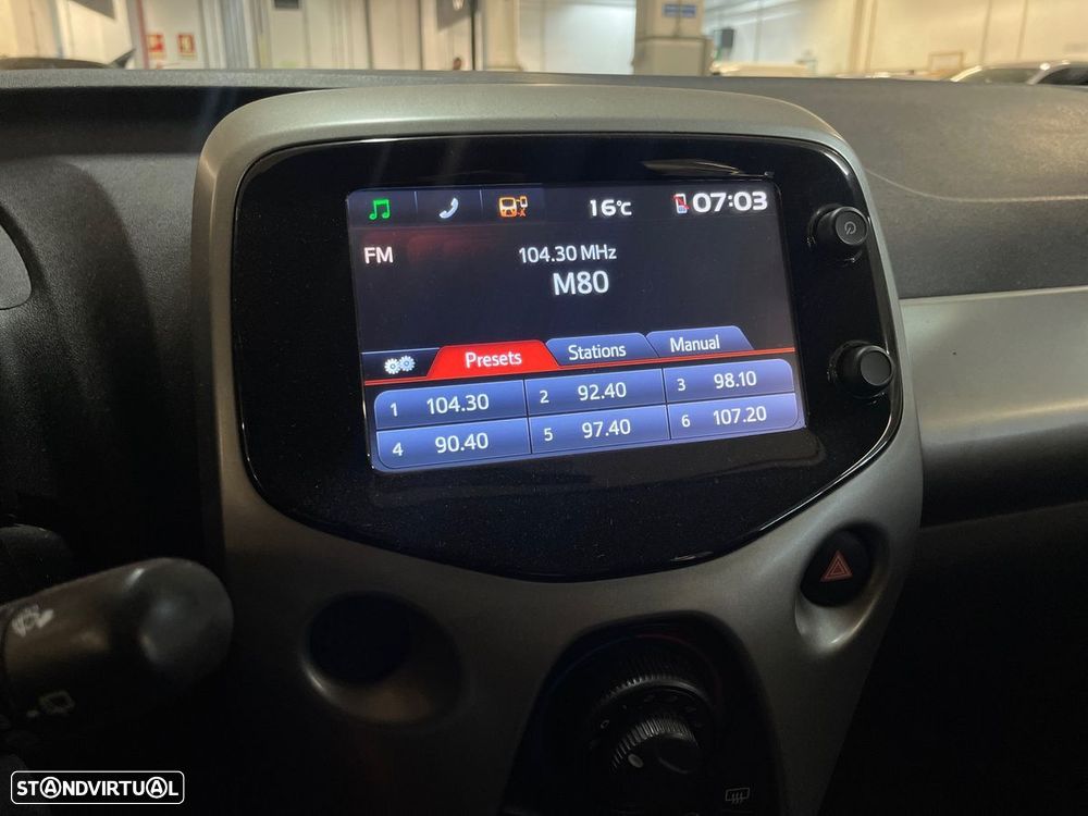 Toyota Aygo 1.0 X-Play+AC+X-Touch - 19