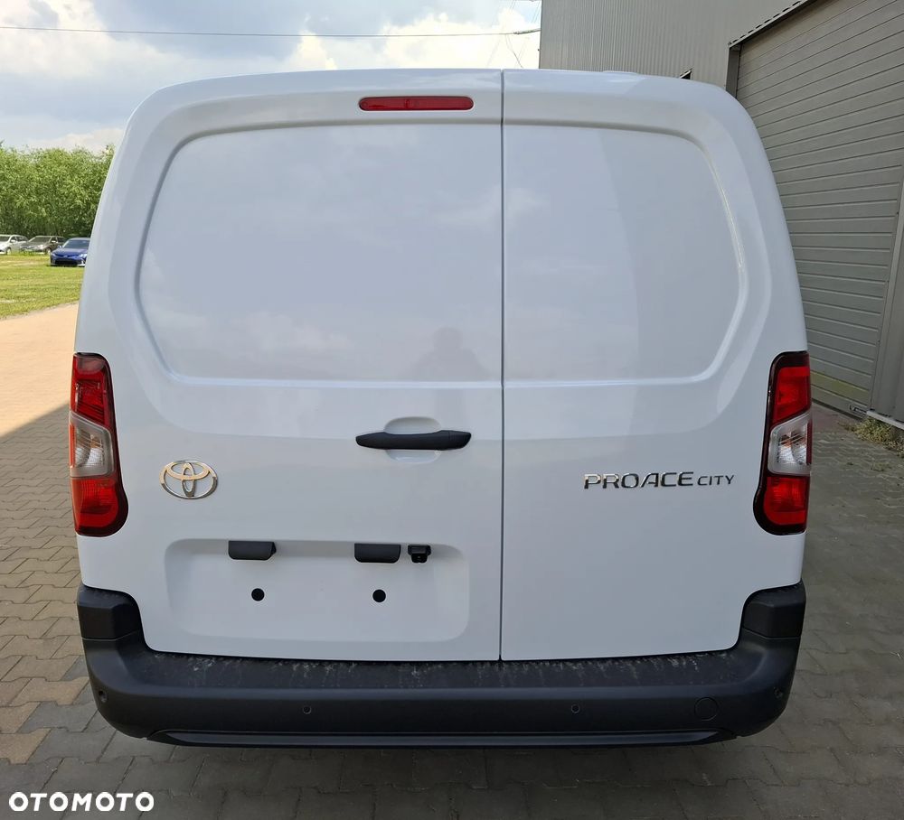 Toyota Proace City D-4D Long 2,3t Active (bryg.) - 10