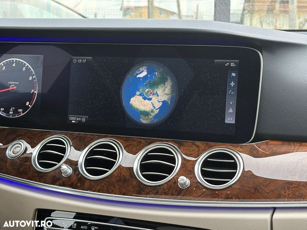 Mercedes-Benz A - 10