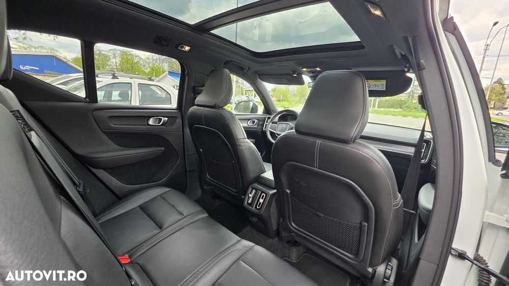 Volvo XC 40 T3 - 24